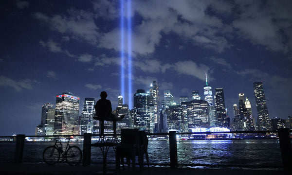 National September 11 Memorial bei Nacht