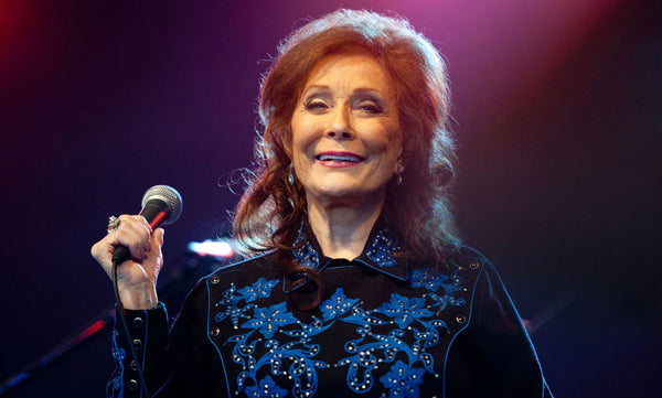 Loretta-Lynn-GettyImages-115915005-HEADER