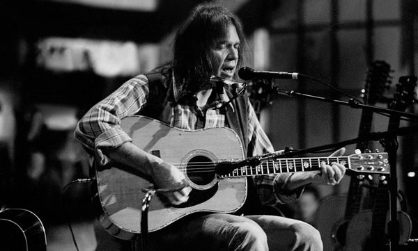 Neil-Young-GettyImages-1282188053-HEADER