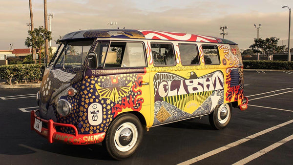 Volkswagen_Lightbus-by-Volkswagen-Nutzfahrzeuge