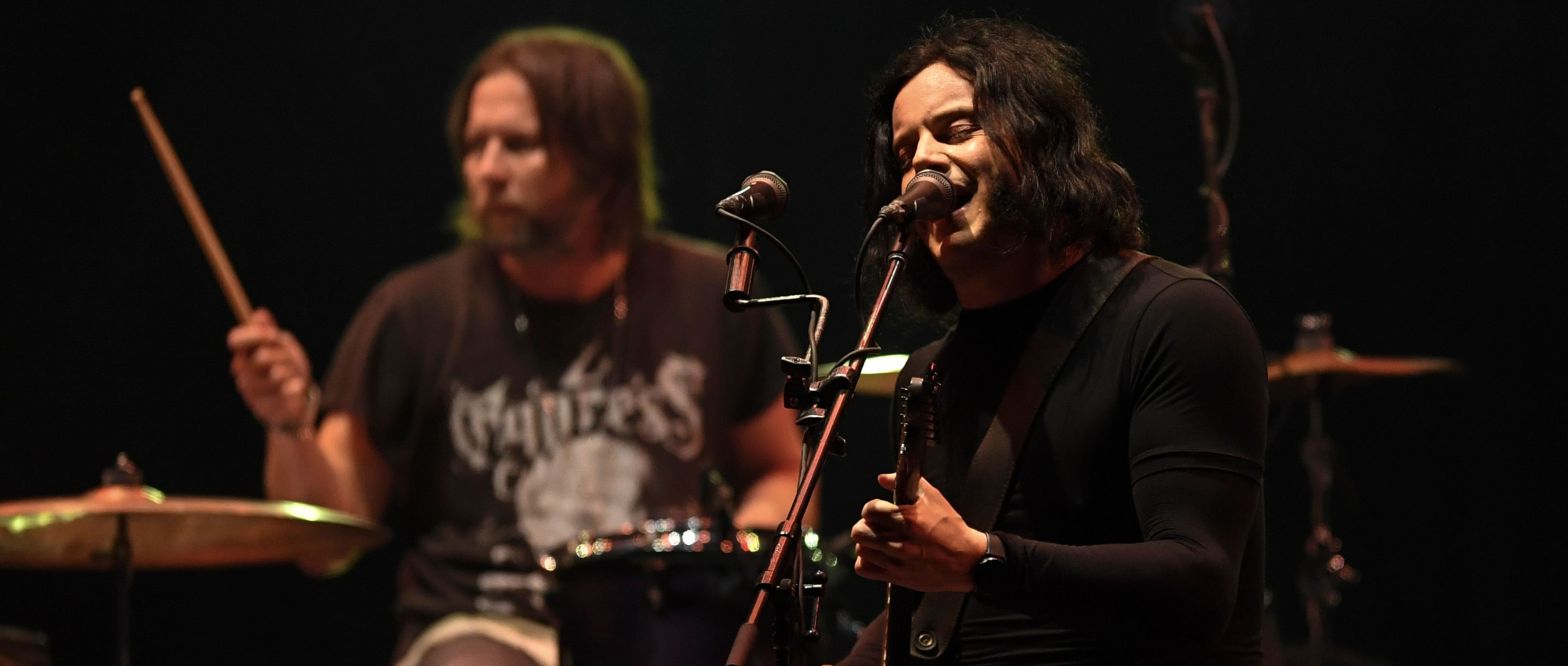 Raconteurs