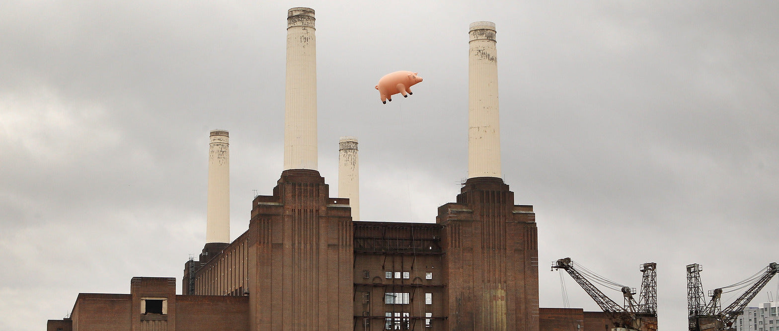 die Battersea Power Station mit dem Schwein von Pink Floyds "Animals"