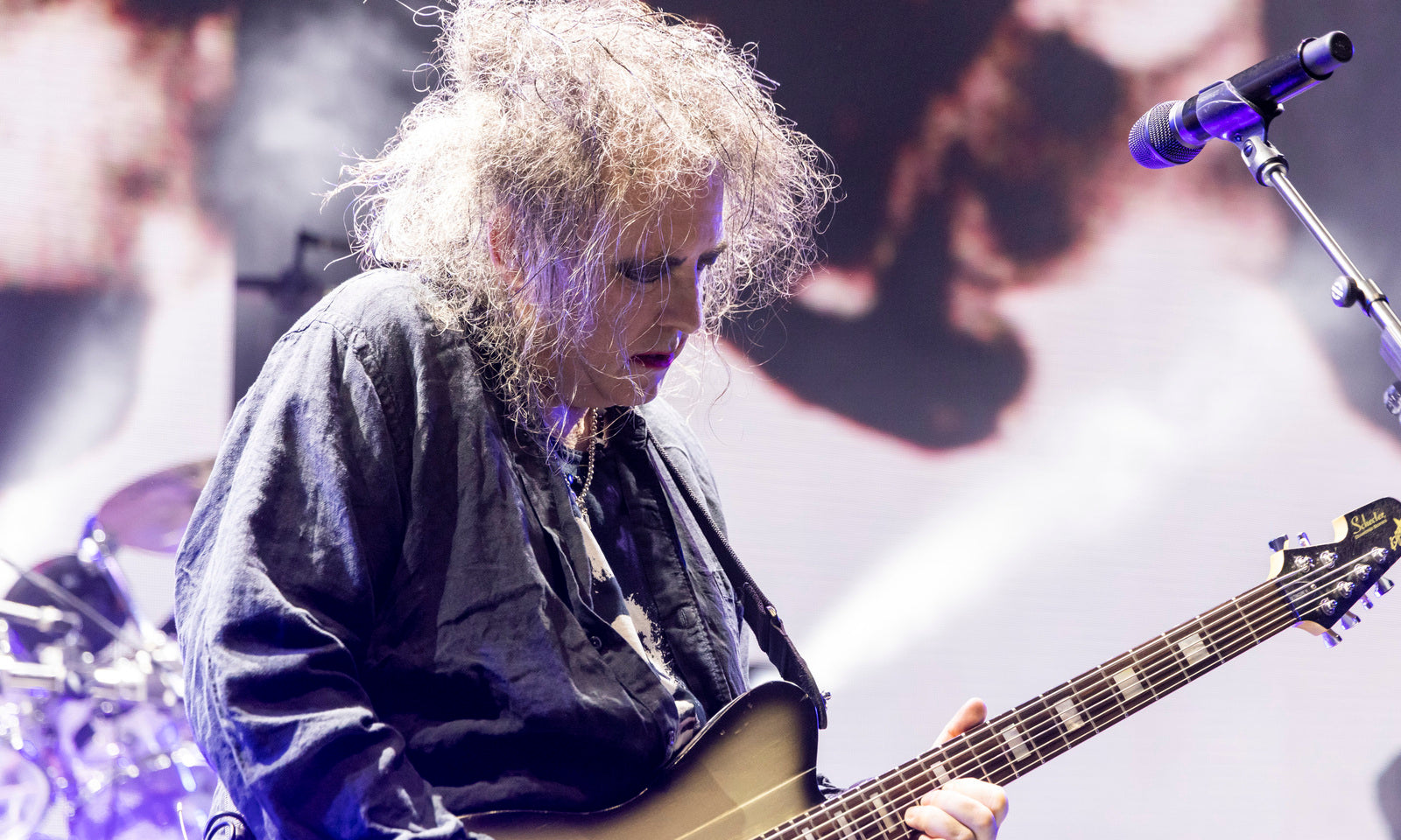 Robert Smith von The Cure live
