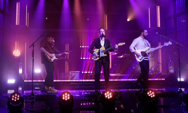 Two Door Cinema Club feiern 15. Jubiläum ihres Debüts