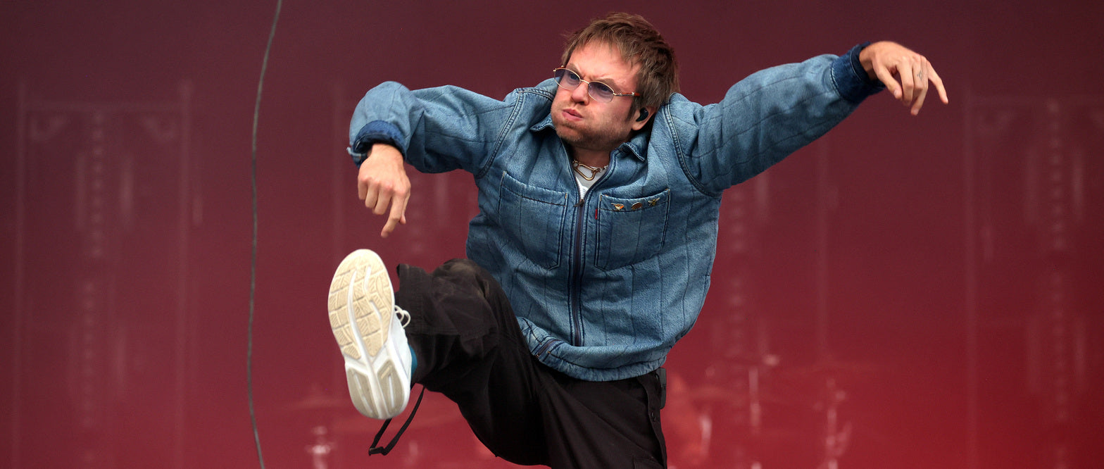Rou Reynolds von Enter Shikari live