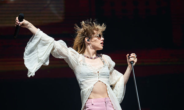 Suki Waterhouse hat einen neuen Song!