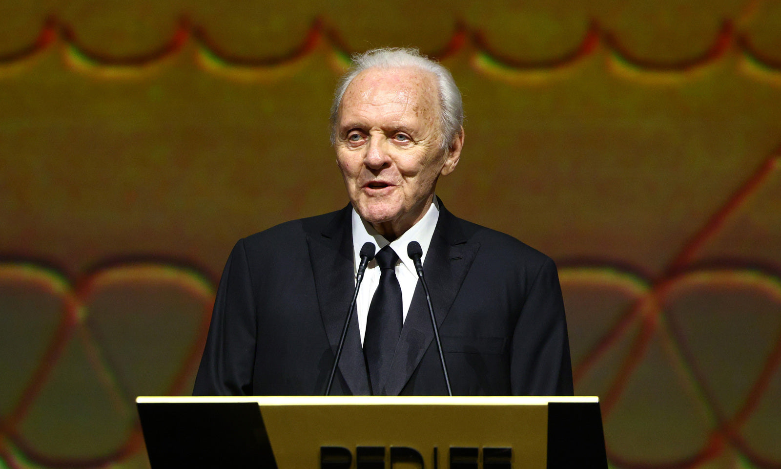 Anthony Hopkins spricht beim The Red Sea International Film Festival 2025