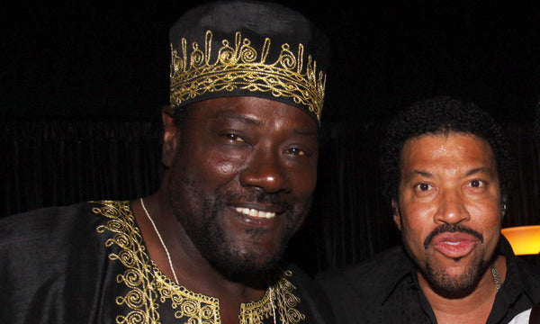 von links nach rechts: Ronald LaPread und Lionel Richie