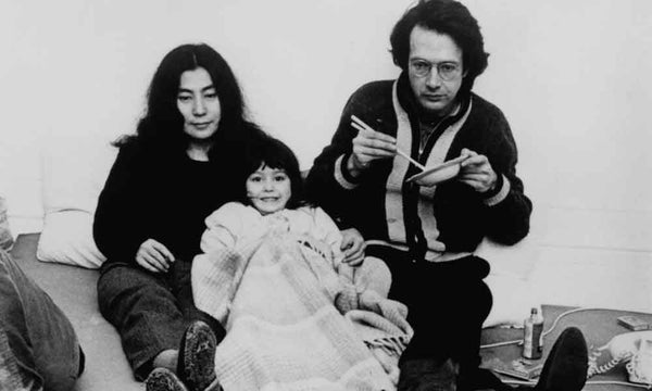 Yoko-Lennon-Kind