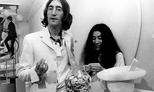 John  Lennon und Yoko Ono bei einem Event