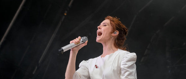 Kate Nash singt