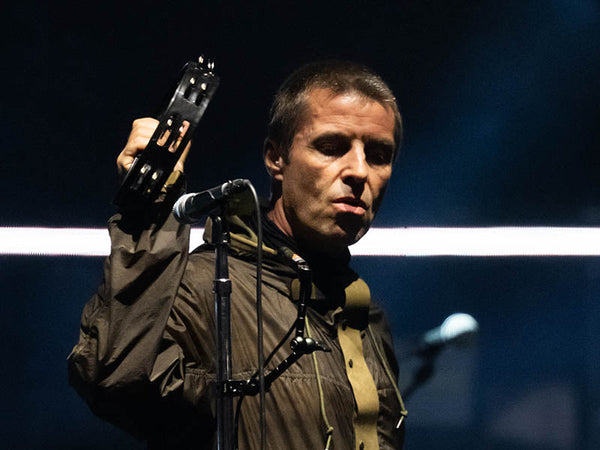 Liam Gallagher mit Tambourin