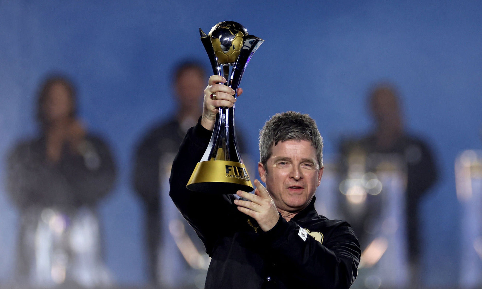 Noel Gallagher mit Pokal