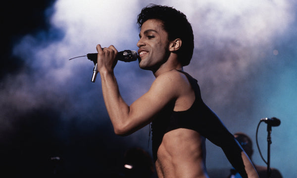 Das Foto zeigt Prince zu Zeiten von Kiss