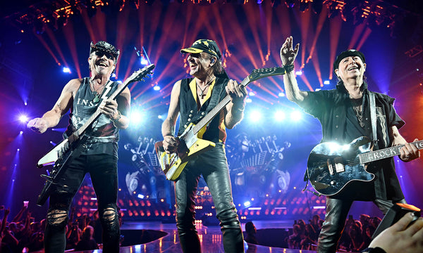Rudi Schenker, Klaus Meine und Matthias Jabs von den Scorpions auf der Bühne