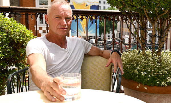Sting mit Wasser
