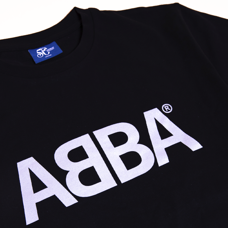 https://images.bravado.de/prod/product-assets/product-asset-data/abba/abba/products/507398/web/437501/image-thumb__437501__3000x3000_original/ABBA_ABBA-T-shirt-Waterloo-Edition_T-Shirt_s507398_o3583865_a437501_v11659355.29c0a5f4.png