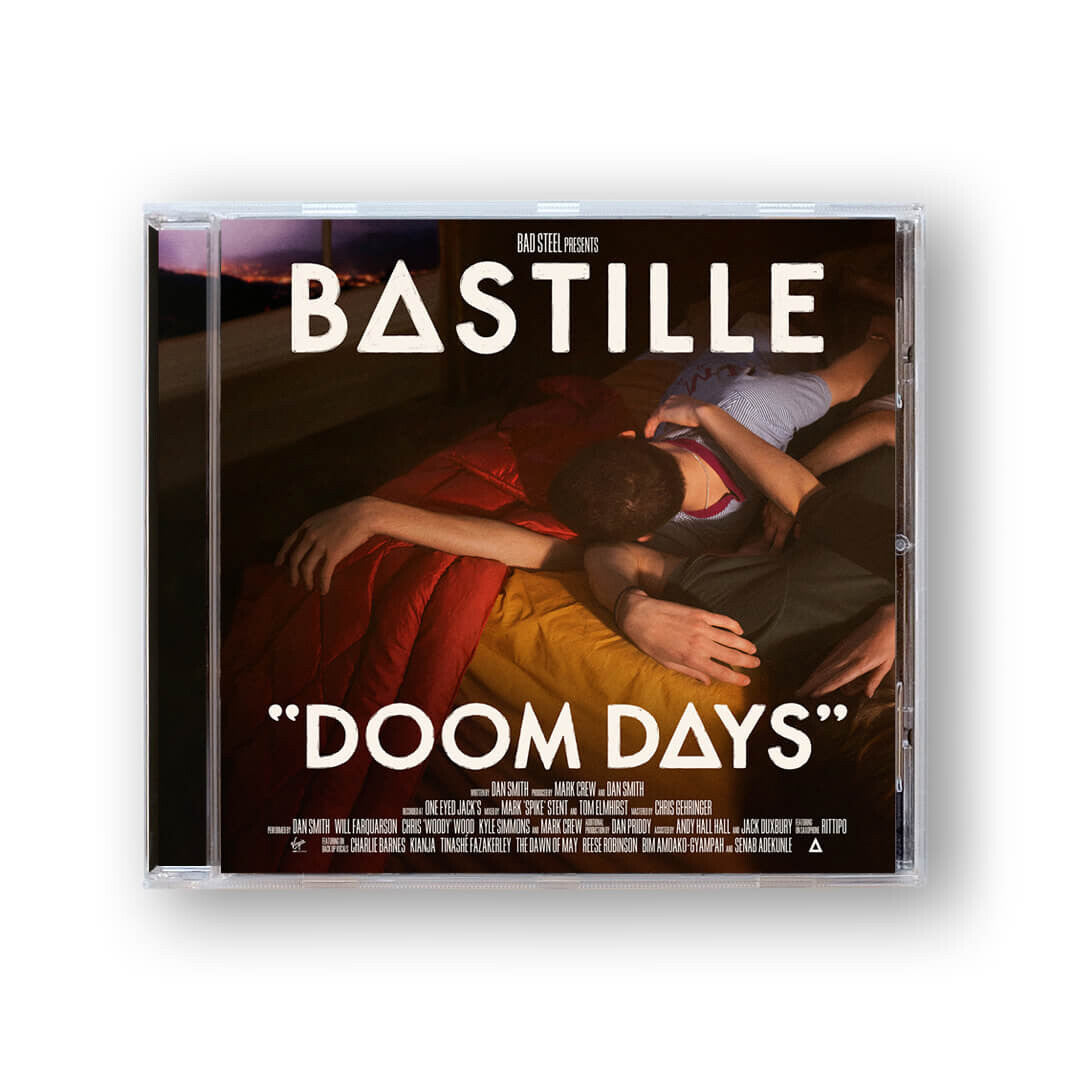 https://images.bravado.de/prod/product-assets/product-asset-data/bastille/bastille-1/products/129664/web/290313/image-thumb__290313__3000x3000_original/Bastille-Doom-Days-CD-Album-129664-290313.20b678b1.jpg