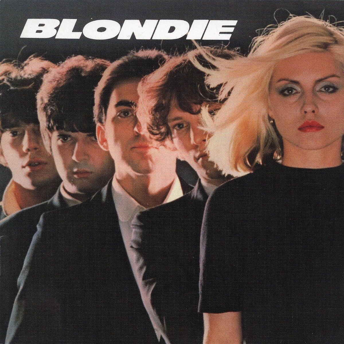 https://images.bravado.de/prod/product-assets/blondie/blondie/products/510203/web/480231/image-thumb__480231__3000x3000_original/Blondie_Blondie_Vinyl_s510203_o5480623_a480231_v12273605.bf6590ca.jpg