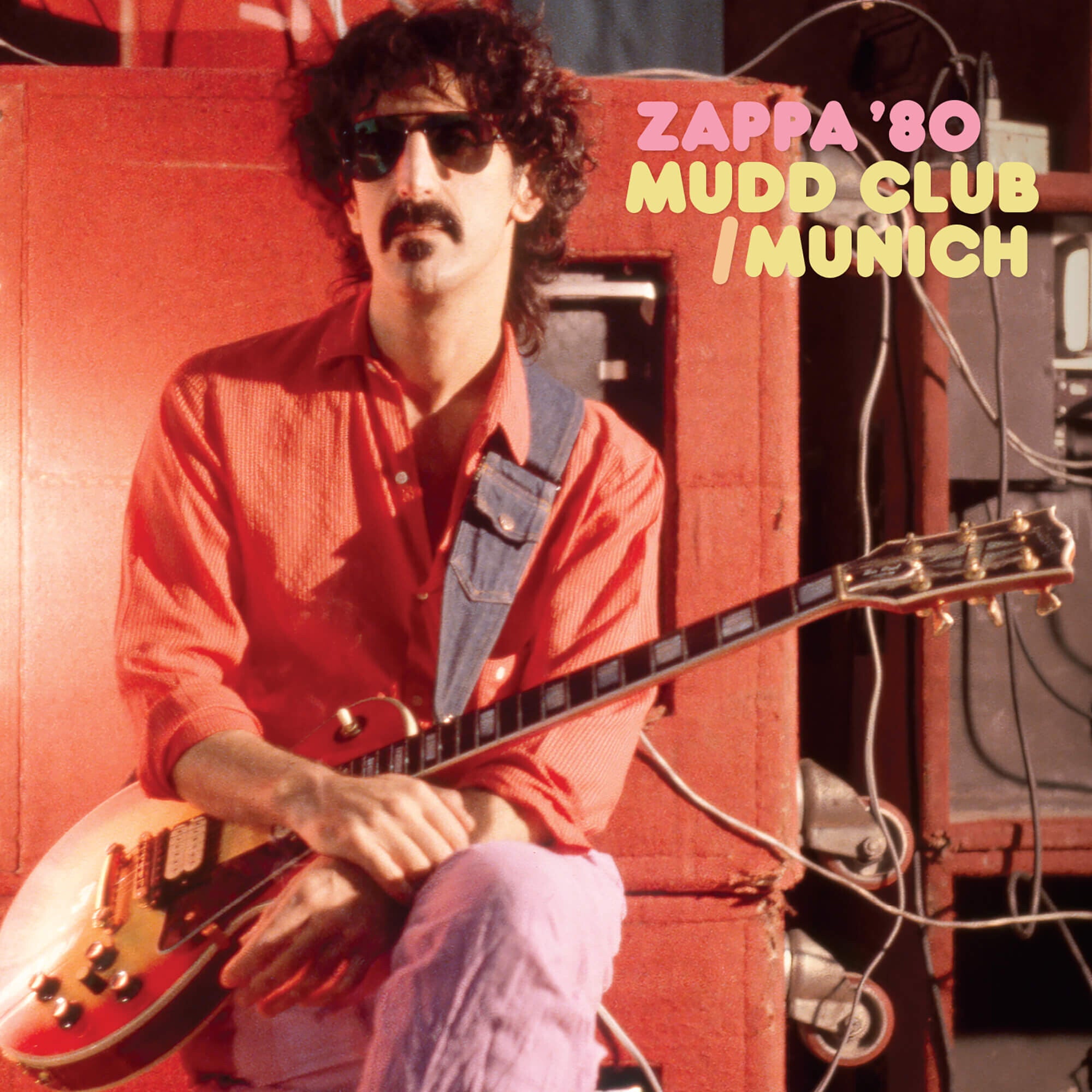 https://images.bravado.de/prod/product-assets/product-asset-data/zappa-frank/frank-zappa/products/501333/web/366514/image-thumb__366514__3000x3000_original/Frank-Zappa-Mudd-Club-Munich-80-CD-Album-501333-366514.544fad50.jpg