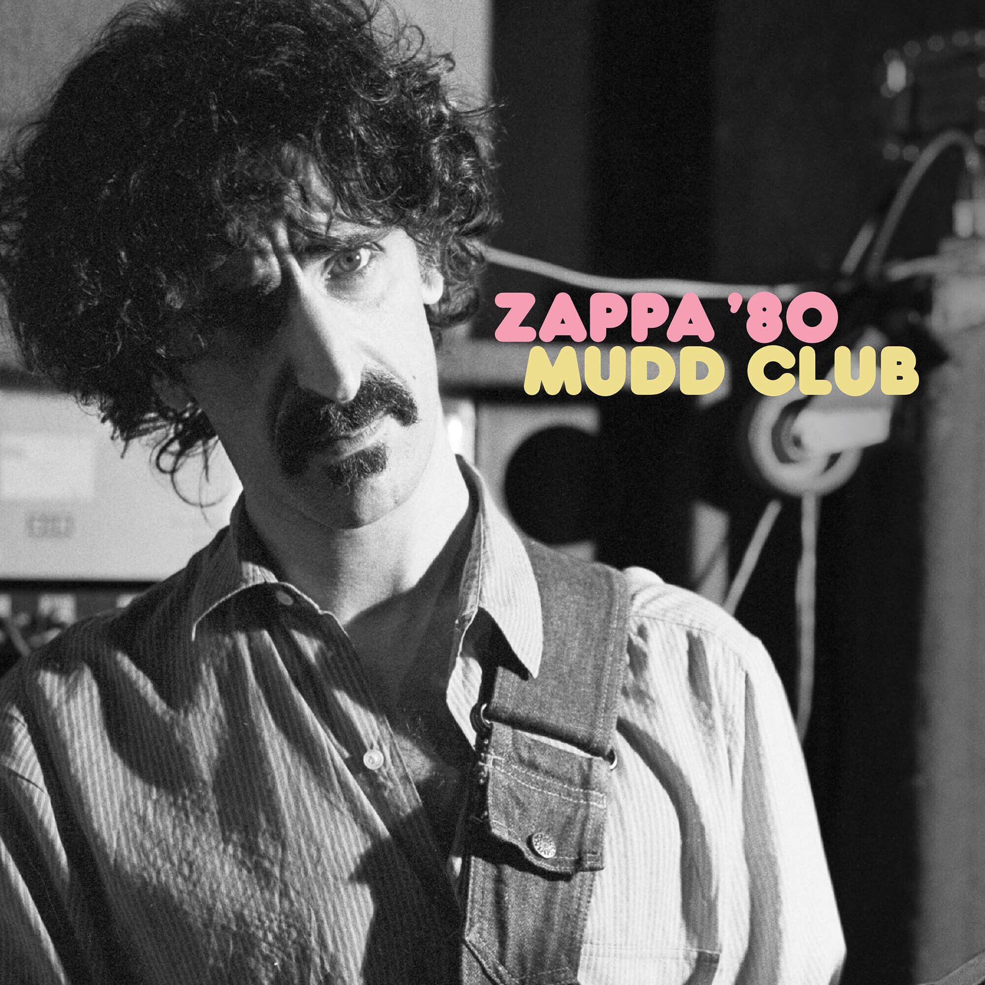 https://images.bravado.de/prod/product-assets/product-asset-data/zappa-frank/frank-zappa/products/501329/web/366505/image-thumb__366505__3000x3000_original/Frank-Zappa-Mudd-Club-Vinyl-Album-501329-366505.3670c65f.jpg