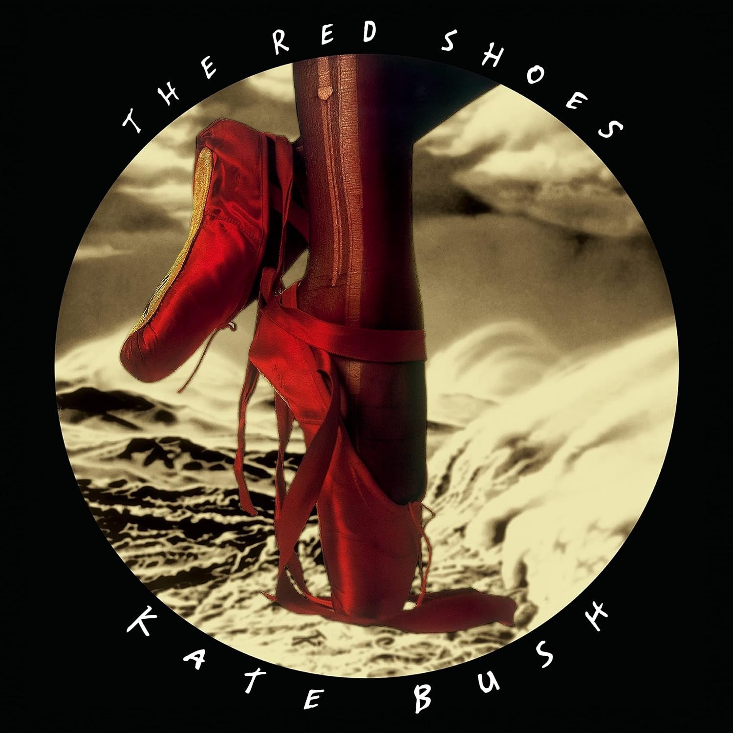 Kate Bush The Red Shoes (2018 Remaster)  Dracula Red Vinyl 2LP - remsastered, 180g, Gatefold 435341