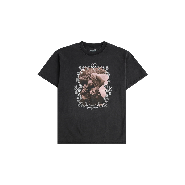 Olivia Rodrigo - floral photo t-shirt (T-Shirt)