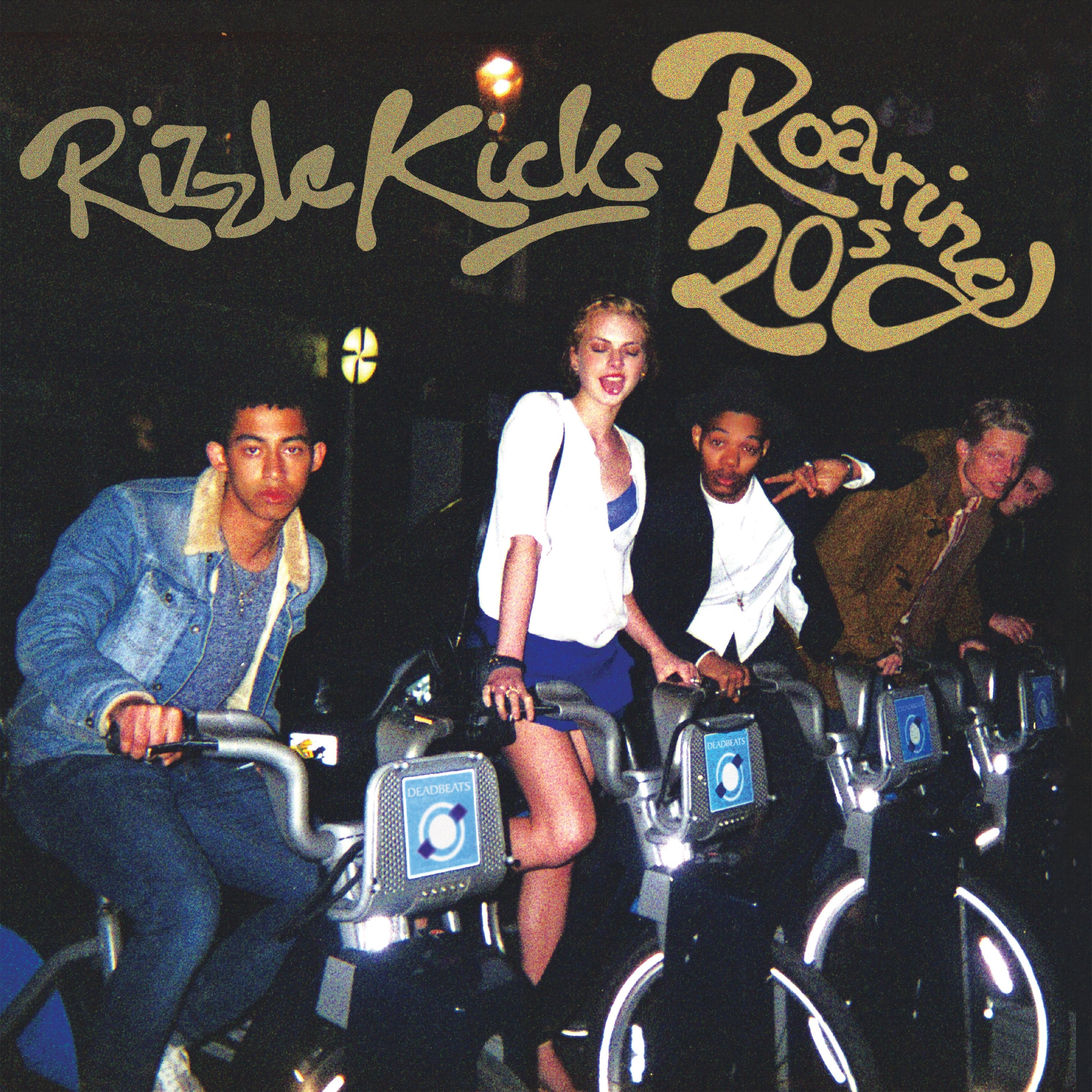 https://images.bravado.de/prod/product-assets/rizzle-kicks/rizzle-kicks-d2c-tt/products/511365/web/487737/image-thumb__487737__3000x3000_original/Rizzle-Kicks_Roaring-20s_2LP-Colour-Vinyl_s511365_o5516062_a487737_v12292044.4e2419aa.tiff